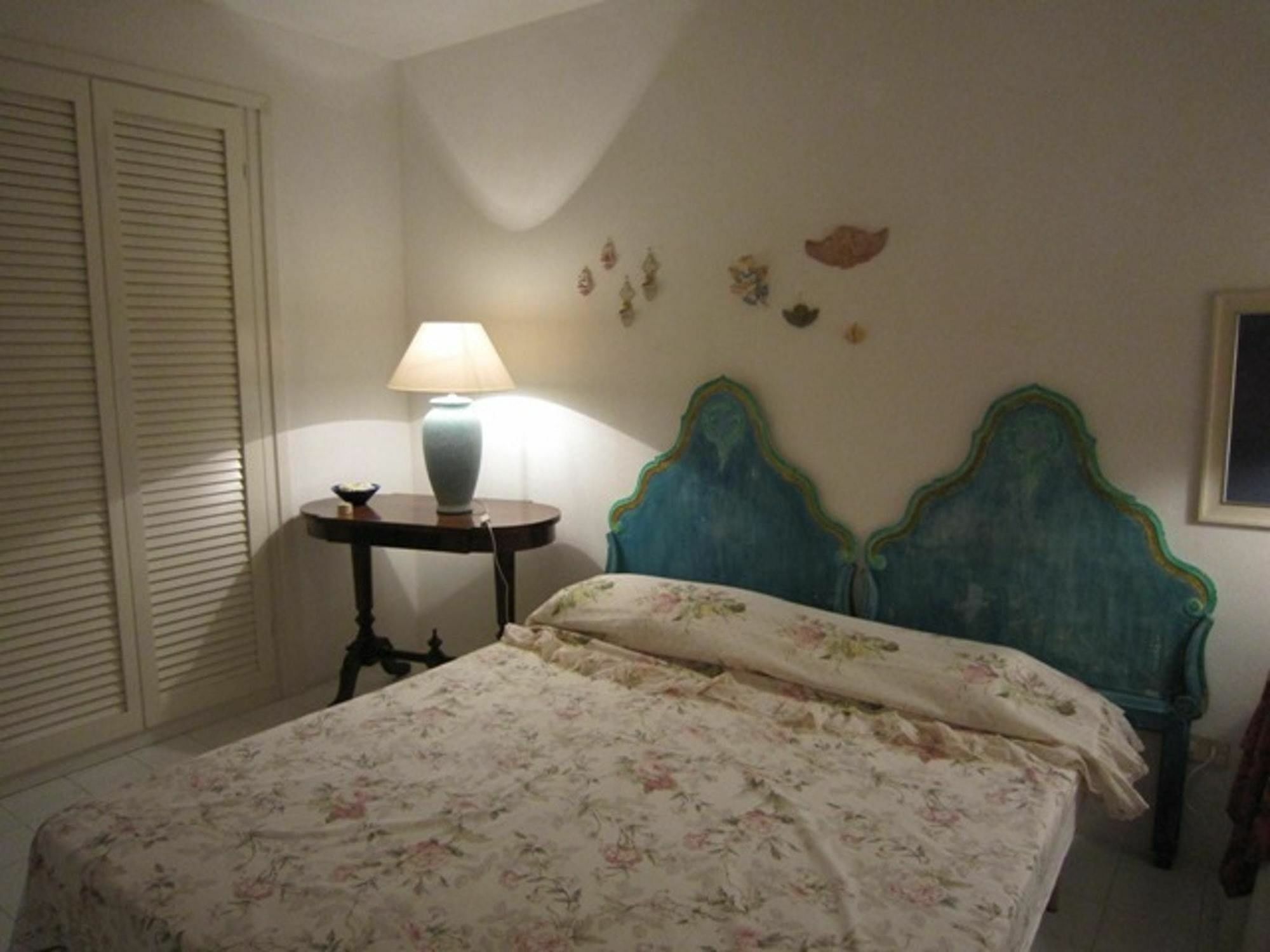 With 2 Bedrooms In Porto Rotondo, With Wonderful Sea View - Appartamento