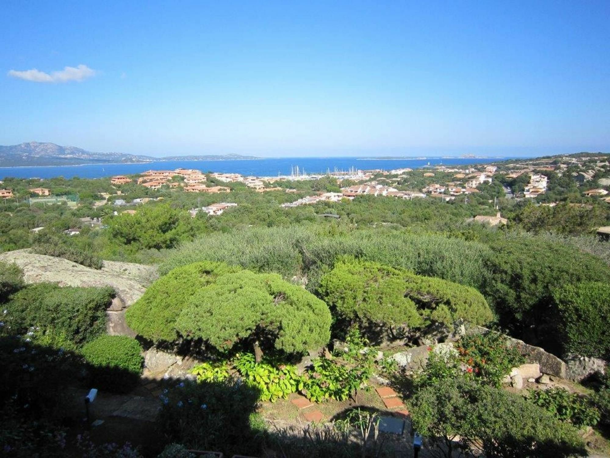 With 2 Bedrooms In Porto Rotondo, With Wonderful Sea View - Appartamento